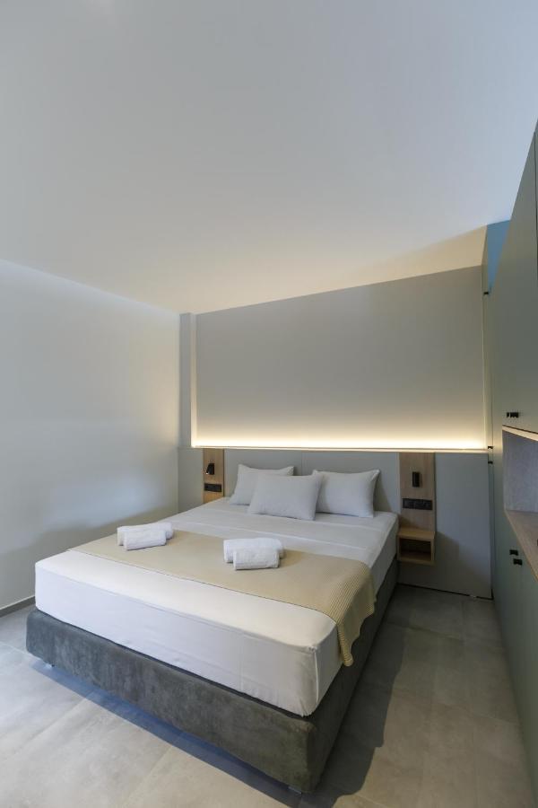 Studio W/King Size Bed Near The Heart Of カラマタ エクステリア 写真